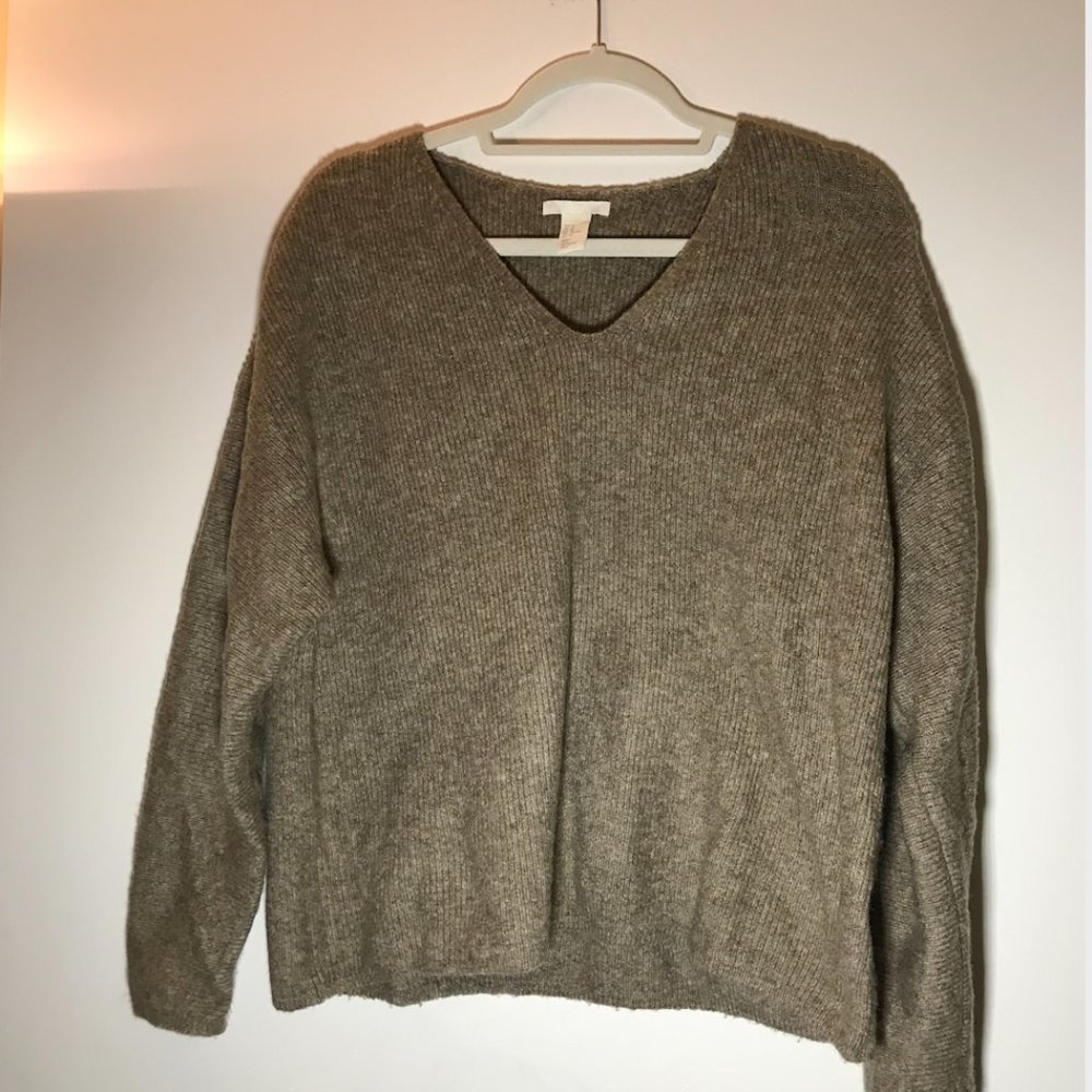 H&M v-neck sweater